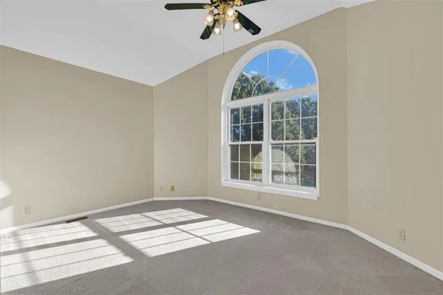 $750,000 | 5650 Southeast W Highway, Lathrop, MO 64465