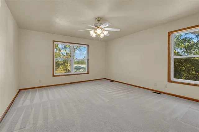 $750,000 | 5650 Southeast W Highway, Lathrop, MO 64465