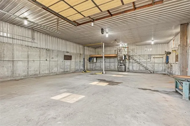 $750,000 | 5650 Southeast W Highway, Lathrop, MO 64465