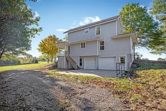 $750,000 | 5650 Southeast W Highway, Lathrop, MO 64465