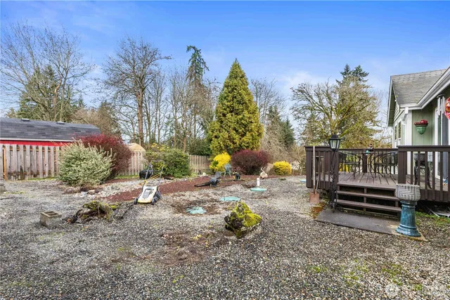 a view of outdoor space yard and patio