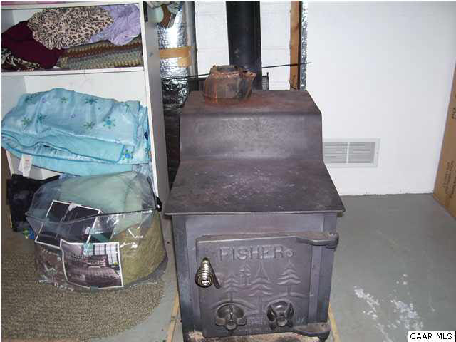 78 Dandelion Road Ruckersville, VA 22968 - Photo 5 of 11 a view of water heater room