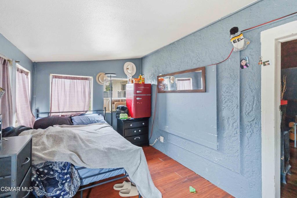2874 School Street Simi Valley, CA 93065 - Photo 14 of 48 a bedroom with a bed and a dresser
