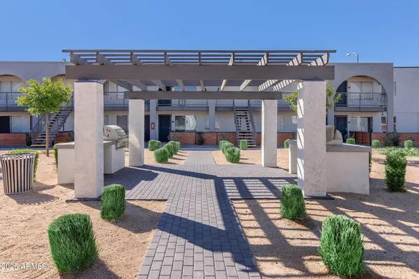 $1,075 | 10860 North 85th Avenue, Unit 2, Peoria, AZ 85345