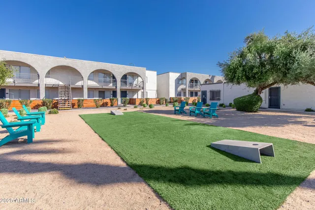 $1,301 | 10860 North 85th Avenue, Unit 2, Peoria, AZ 85345