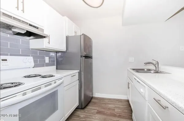 $1,075 | 10860 North 85th Avenue, Unit 2, Peoria, AZ 85345
