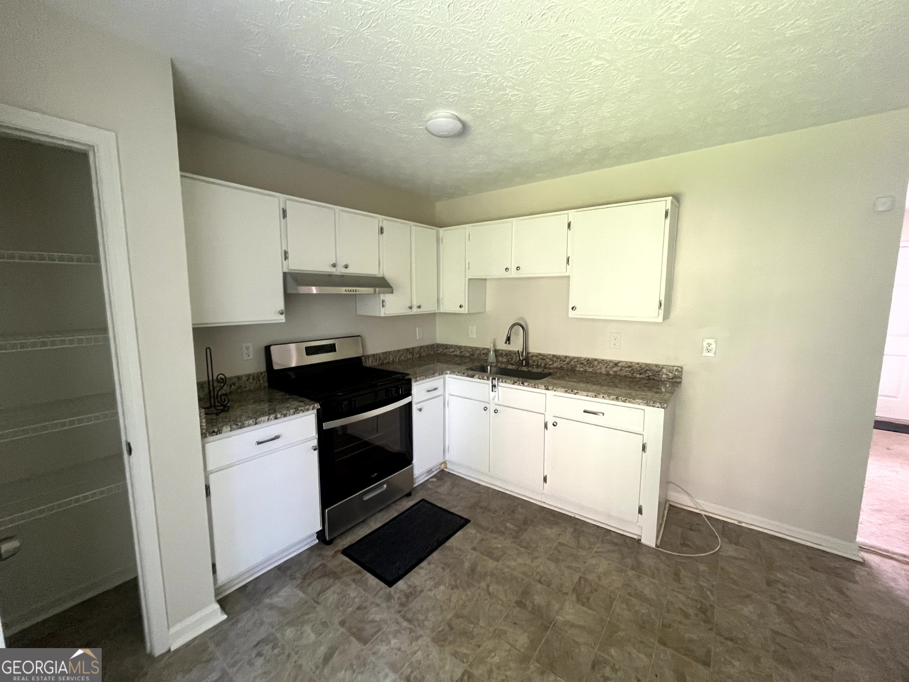 2306 Ramblewood Circle Decatur, GA 30035 - Photo 7 of 16