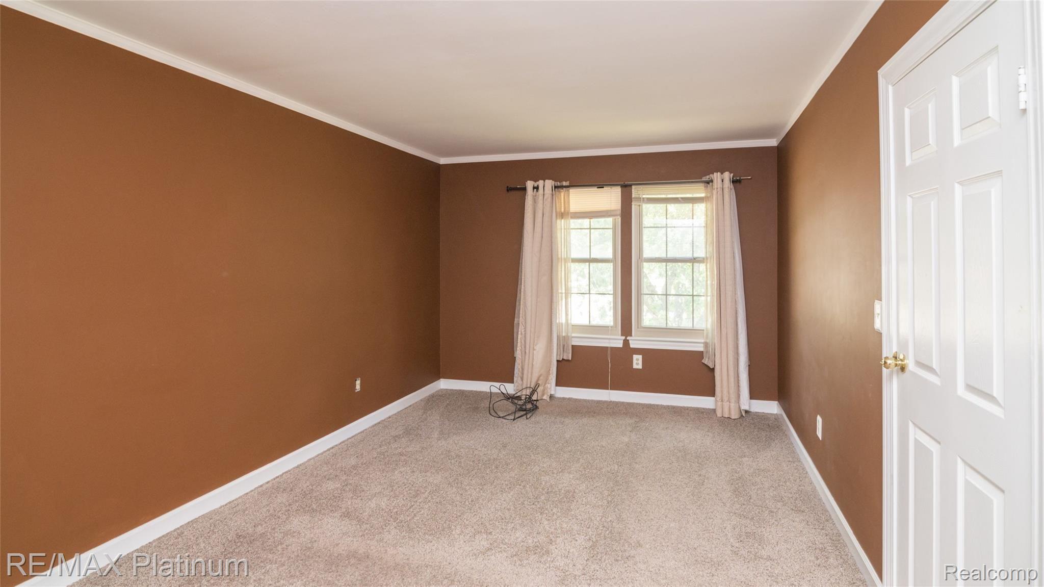 40361 Oak Tree Novi, MI 48375 - Photo 27 of 37 026_7.jpg