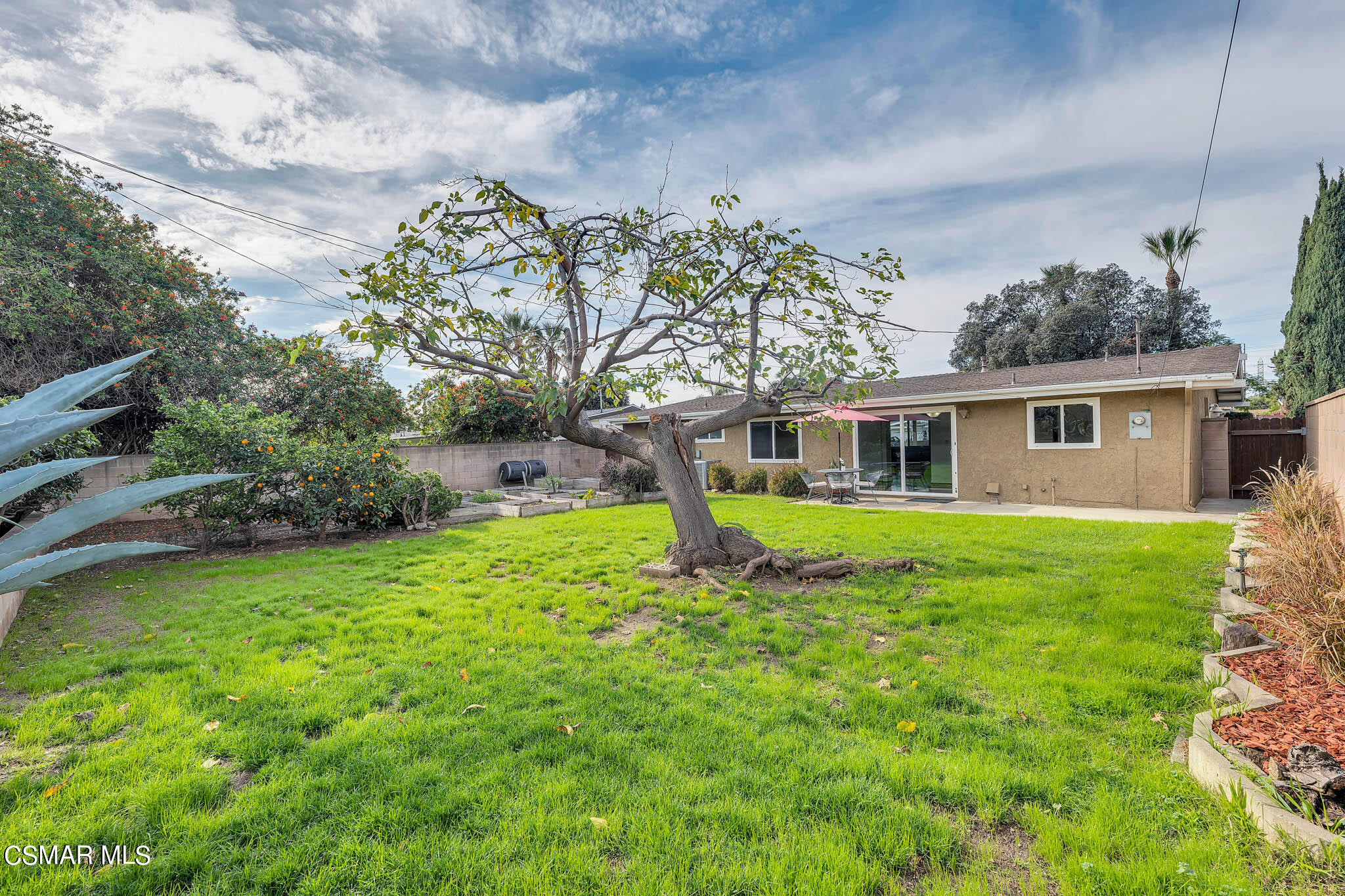 538 Mountaincrest Road Duarte, CA 91010 - Photo 43 of 63 a view of a house with a yard