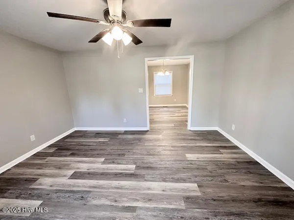 $284,900 | 422 Pine Valley Road, Jacksonville, NC 28546