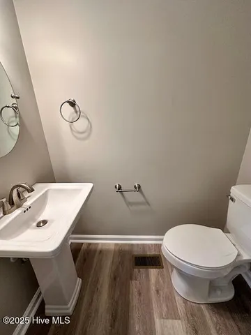 $315,000 | 422 Pine Valley Road, Jacksonville, NC 28546