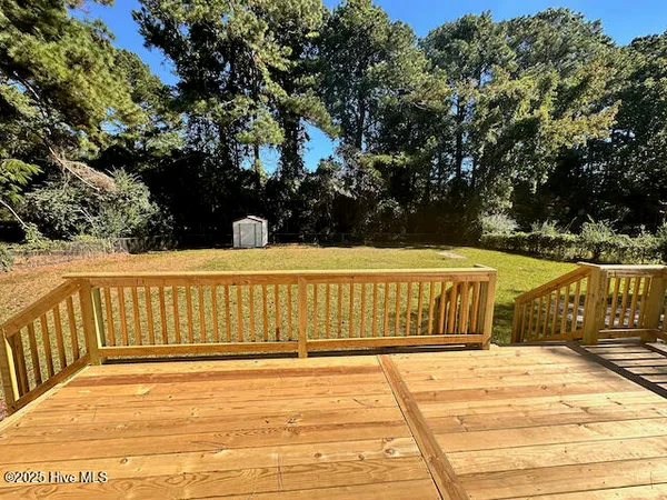 $284,900 | 422 Pine Valley Road, Jacksonville, NC 28546