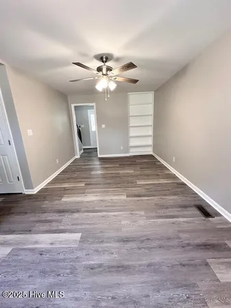 $284,900 | 422 Pine Valley Road, Jacksonville, NC 28546