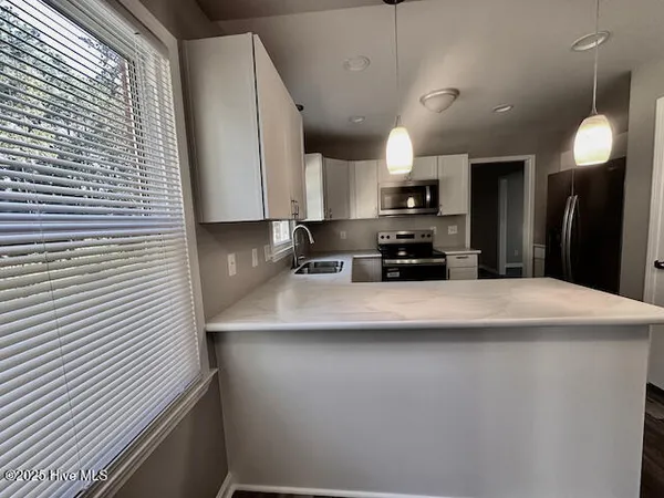 $284,900 | 422 Pine Valley Road, Jacksonville, NC 28546