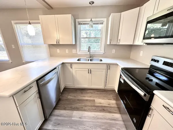 $284,900 | 422 Pine Valley Road, Jacksonville, NC 28546