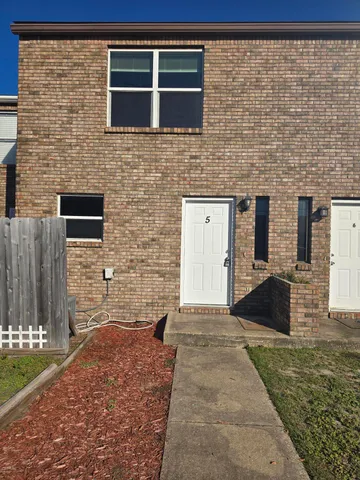 $1,550 | 206-5 Ann Circle, Unit 5, Destin, FL 32541