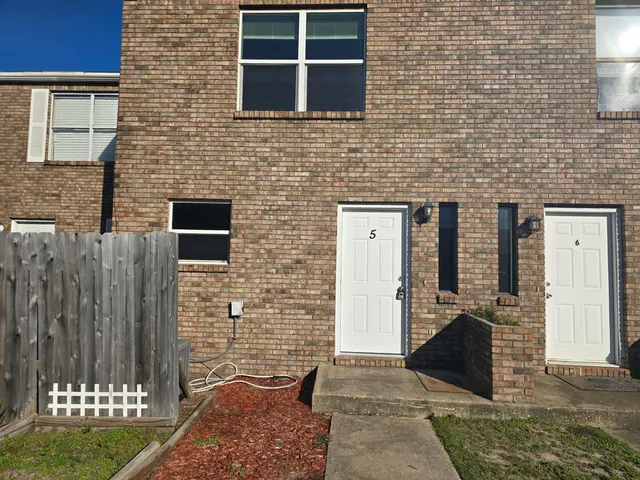 $1,550 | 206-5 Ann Circle, Unit 5, Destin, FL 32541