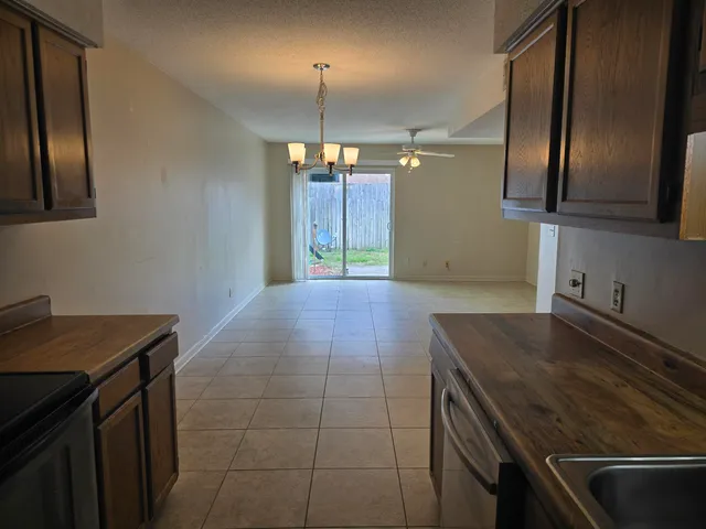 $1,550 | 206-5 Ann Circle, Unit 5, Destin, FL 32541