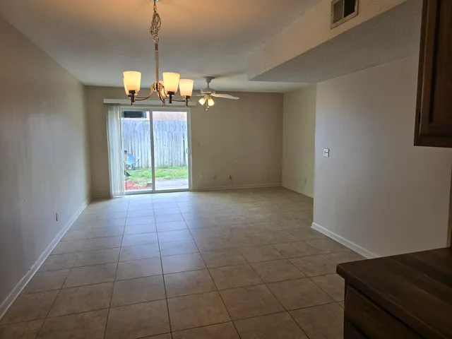 $1,550 | 206-5 Ann Circle, Unit 5, Destin, FL 32541