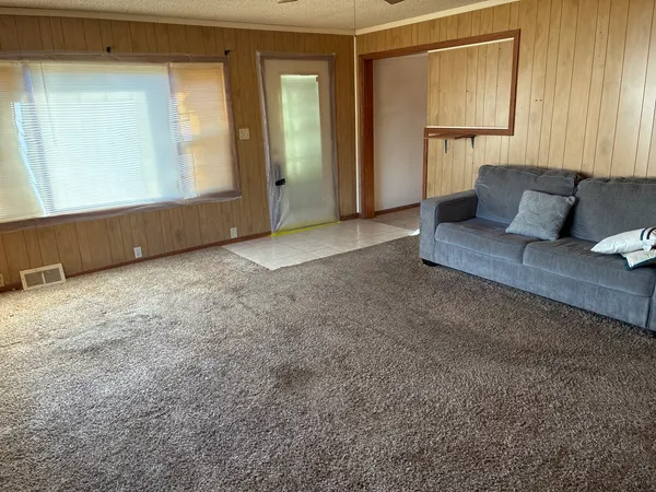 $128,000 | 804 Monroe Avenue, Dixon, IL 61021