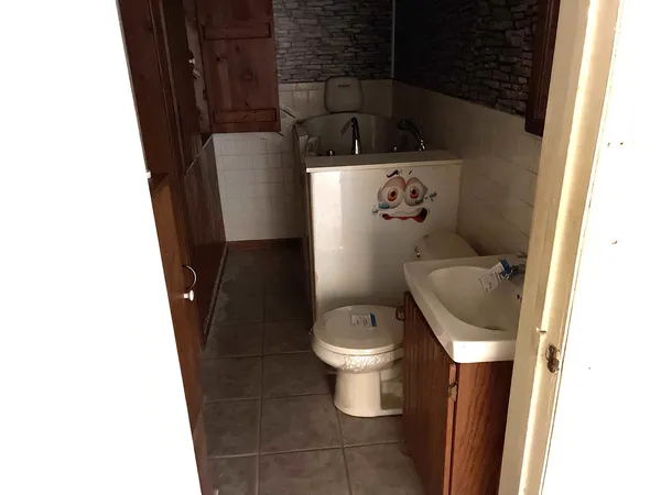 $128,000 | 804 Monroe Avenue, Dixon, IL 61021