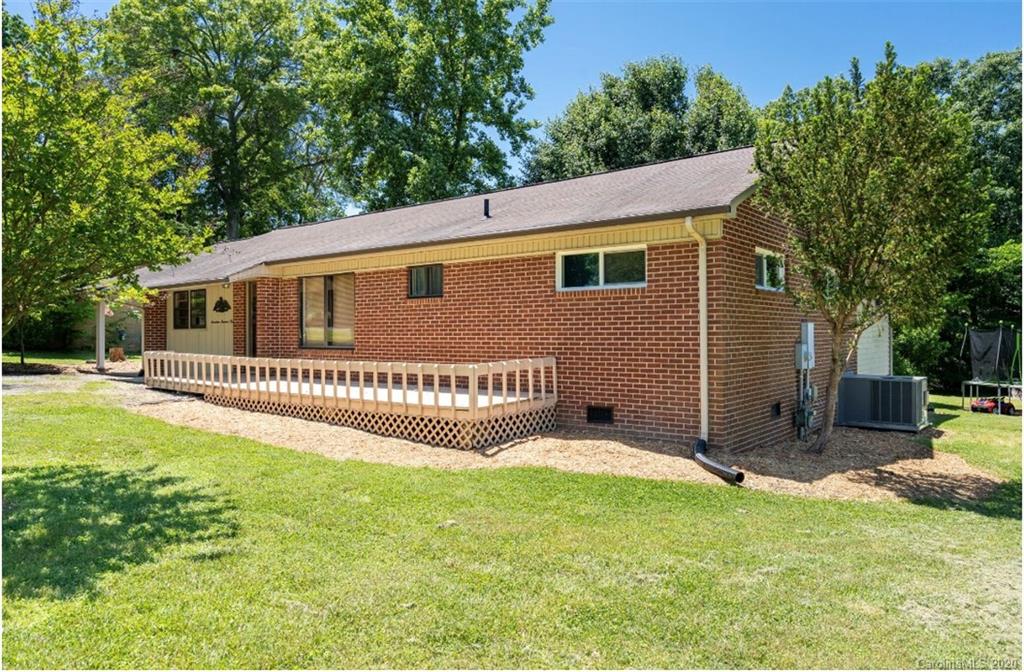 1709 Rhyne Carter Road Gastonia, NC 28054 - Photo 2 of 38 Gallery Image 2