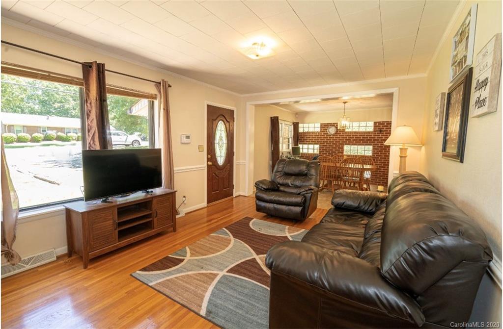 1709 Rhyne Carter Road Gastonia, NC 28054 - Photo 12 of 38 Gallery Image 12
