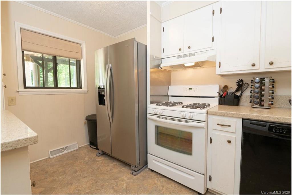 1709 Rhyne Carter Road Gastonia, NC 28054 - Photo 19 of 38 Gallery Image 19