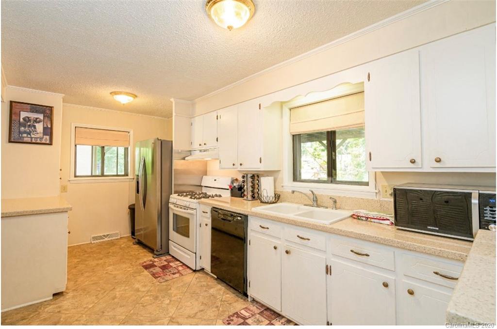 1709 Rhyne Carter Road Gastonia, NC 28054 - Photo 20 of 38 Gallery Image 20