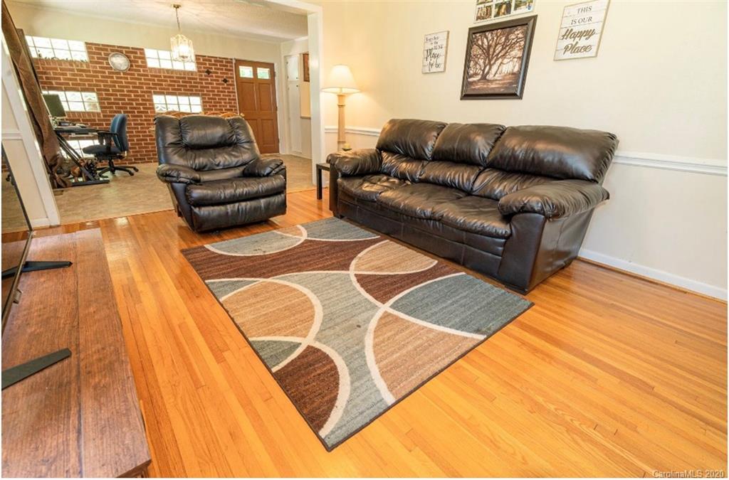 1709 Rhyne Carter Road Gastonia, NC 28054 - Photo 9 of 38 Gallery Image 9