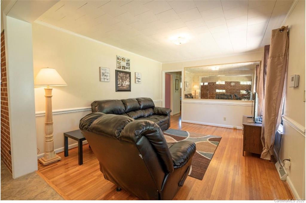 1709 Rhyne Carter Road Gastonia, NC 28054 - Photo 10 of 38 Gallery Image 10