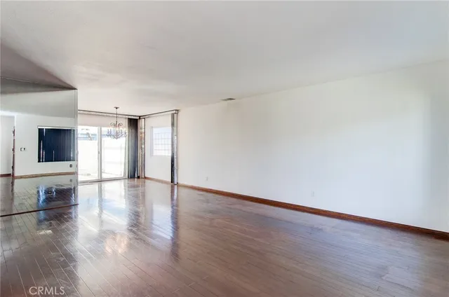 $800,000 | 8409 Dory Drive, Huntington Beach, CA 92646