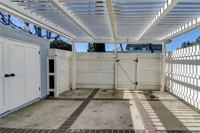 $800,000 | 8409 Dory Drive, Huntington Beach, CA 92646