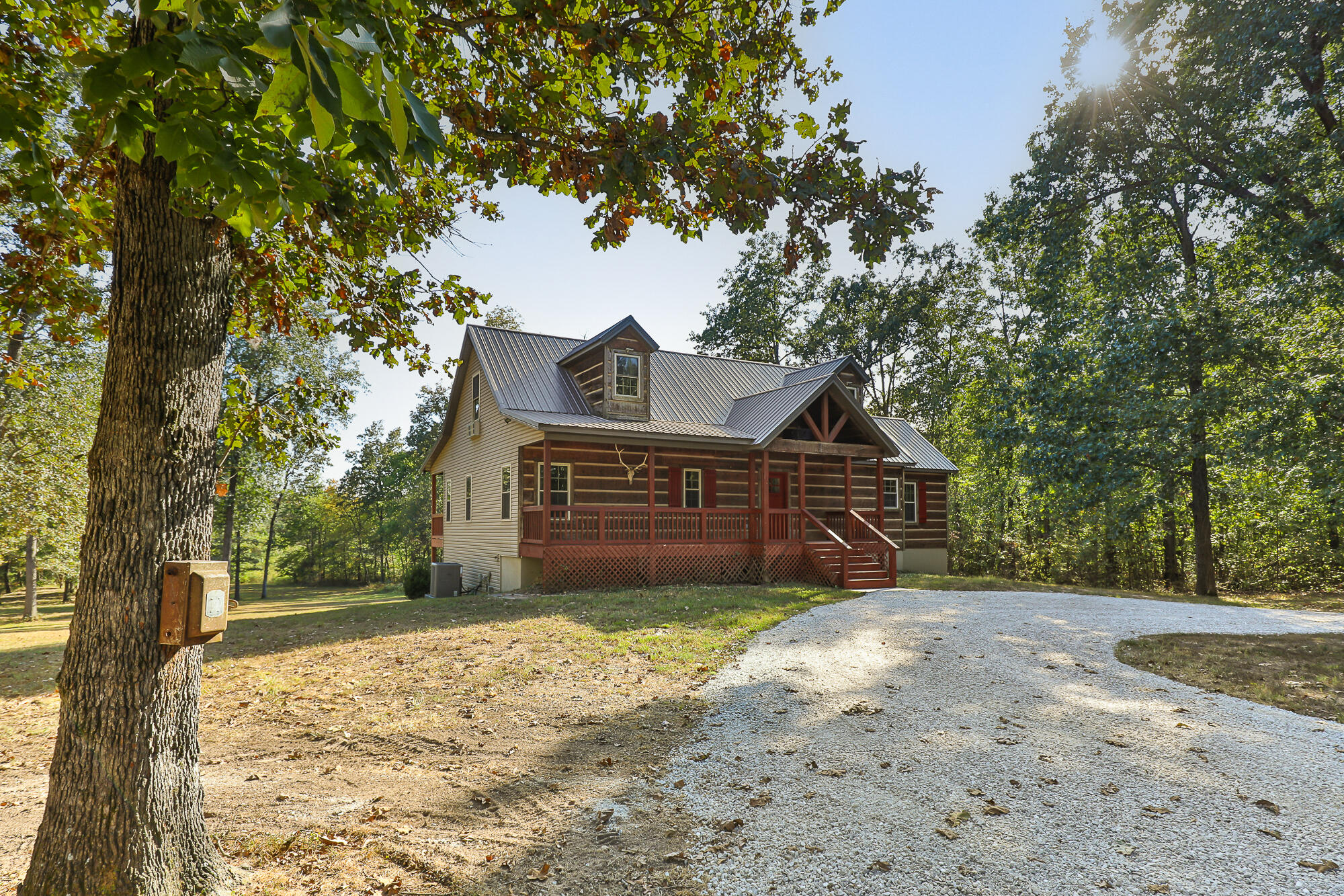 1556 East 464th Road Bolivar, MO 65613 - Photo 2 of 56 7M4A5350 (1)