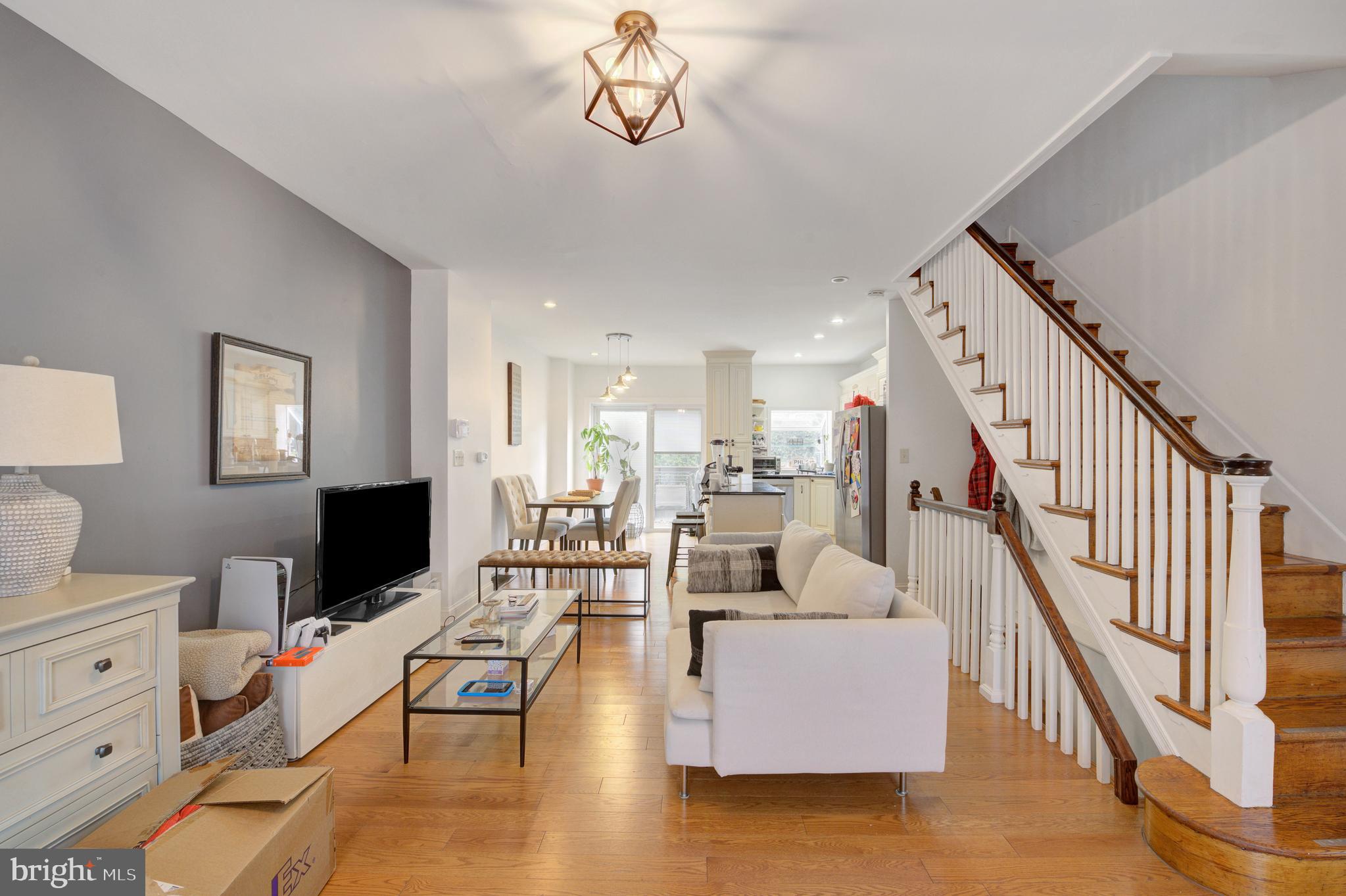 7817 Devon Street Philadelphia, PA 19118 - Photo 4 of 22