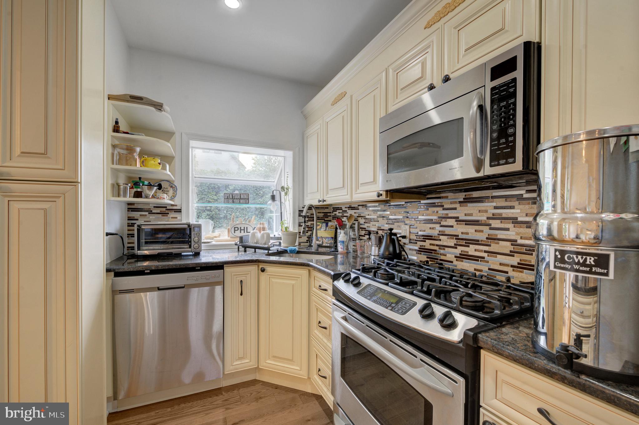 7817 Devon Street Philadelphia, PA 19118 - Photo 8 of 22