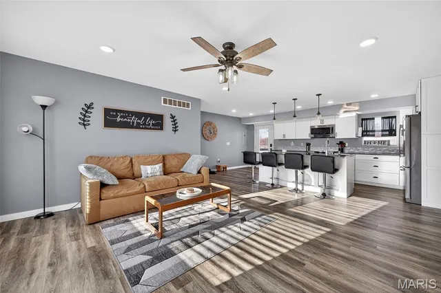 $240,000 | 615 Cora Belle, St. Charles, MO 63301