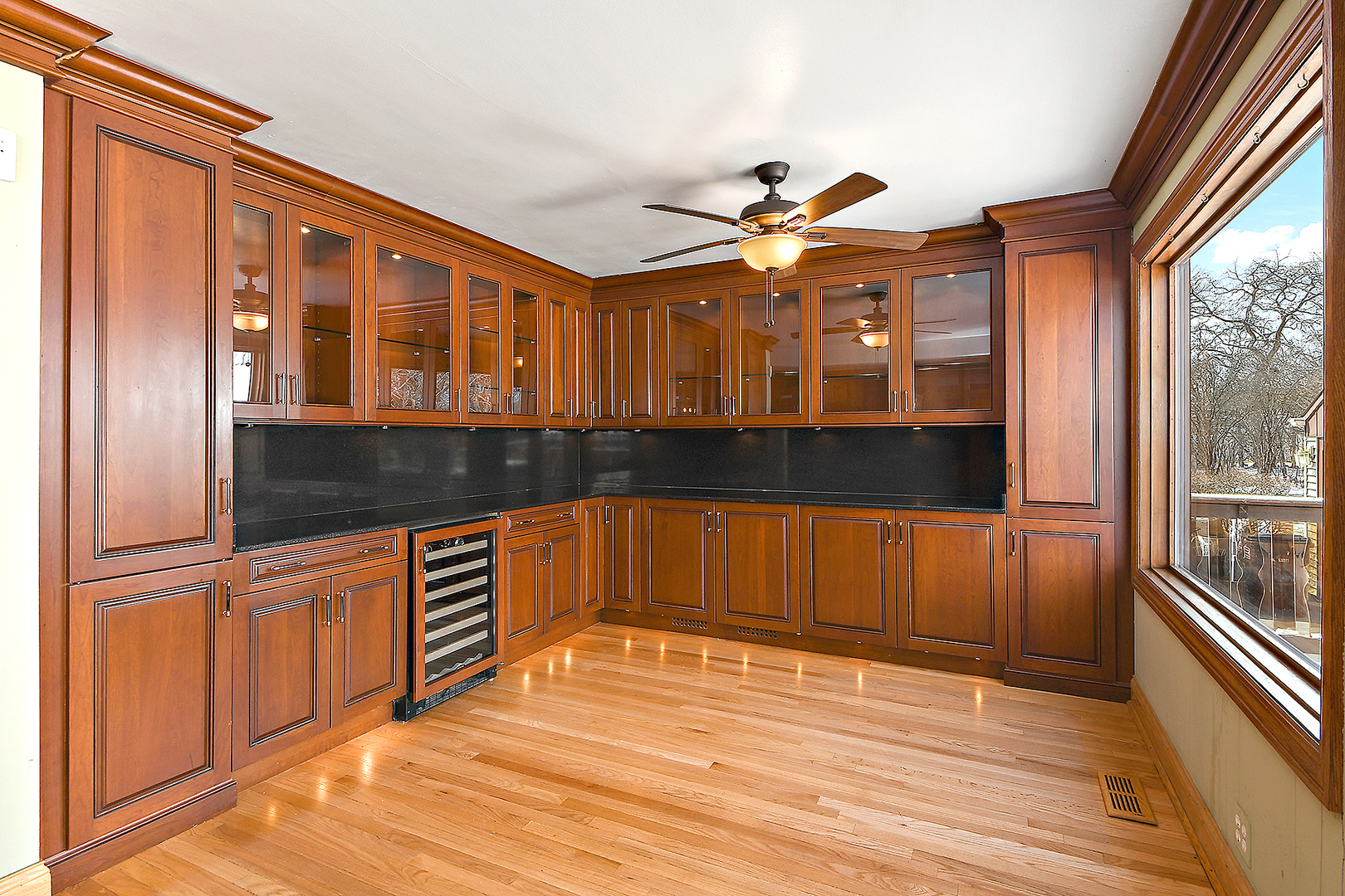 2942 Birch Road Homewood, IL 60430 - Photo 15 of 27 Gallery Image 15