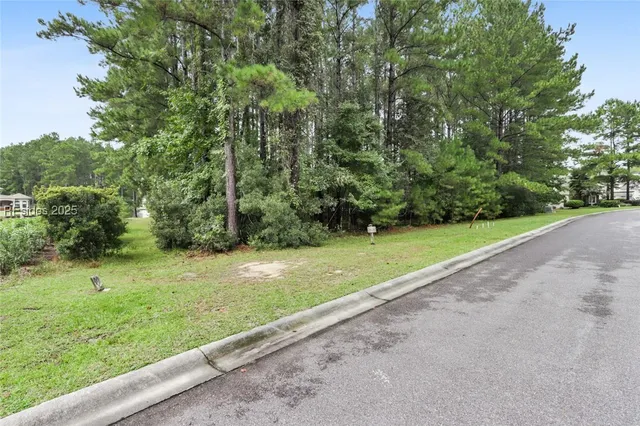 $395,900 | 25 Balsam Bay Court, Bluffton, SC 29910