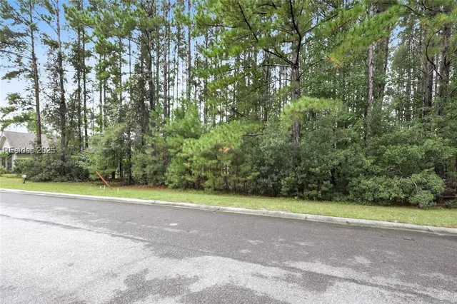 $395,900 | 25 Balsam Bay Court, Bluffton, SC 29910