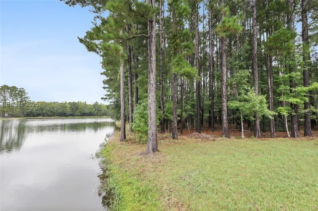 $395,900 | 25 Balsam Bay Court, Bluffton, SC 29910