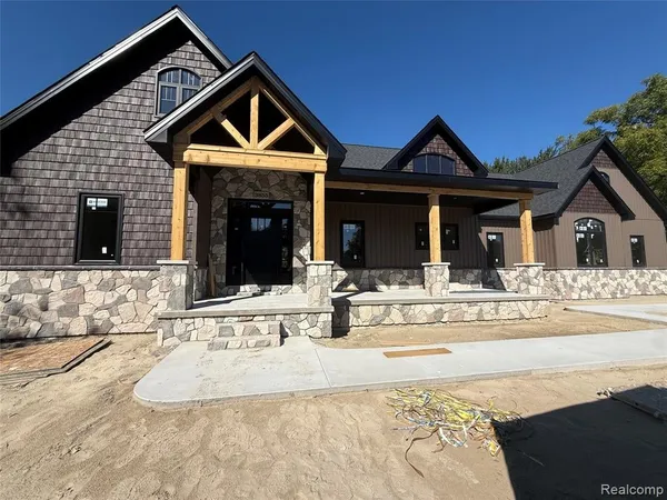 $674,900 | 3855 Conifer Court, Fort Gratiot, MI 48059