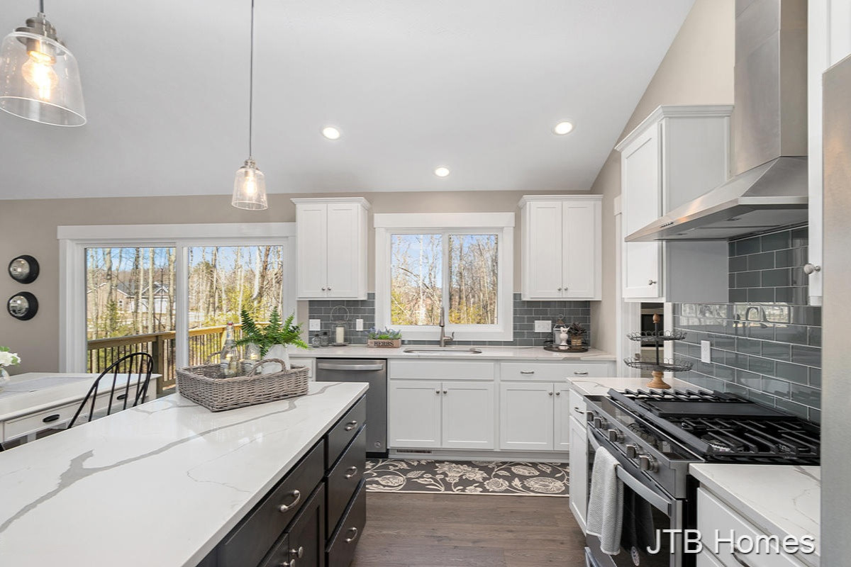 16511 Spring Tree Drive, Unit 44 Spring Lake, MI 49456 - Photo 2 of 10 IMG_1001
