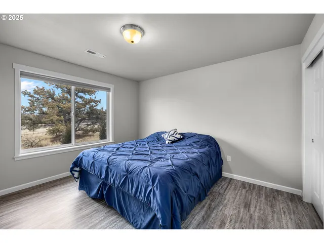 $499,999 | 433 Southeast Larkspur Drive, Madras, OR 97741