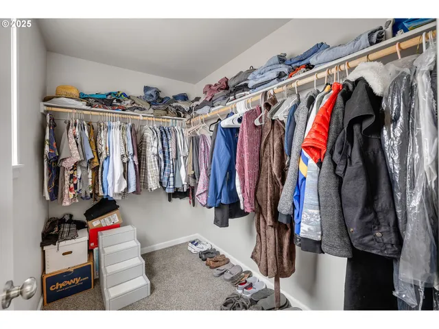 $499,999 | 433 Southeast Larkspur Drive, Madras, OR 97741