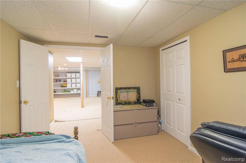 48006 Gladstone Road Canton, MI 48188 - Photo 53 of 66