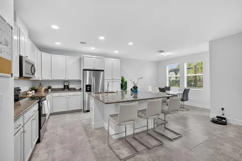$525,000 | 16131 Oakview Drive, Loxahatchee, FL 33470