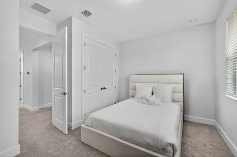 $525,000 | 16131 Oakview Drive, Loxahatchee, FL 33470