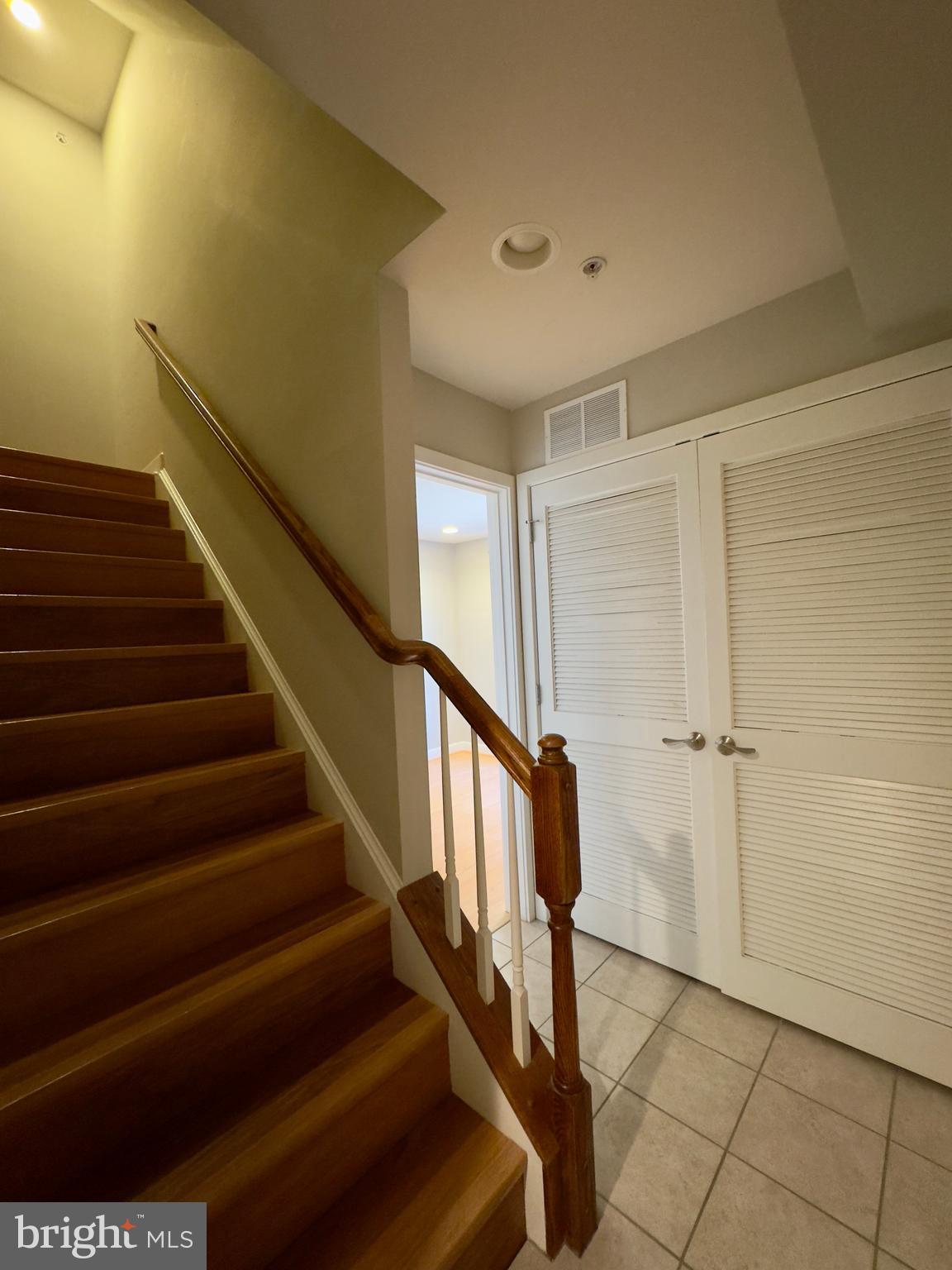 124 South Duncan Street Baltimore, MD 21231 - Photo 13 of 30 a view of entryway