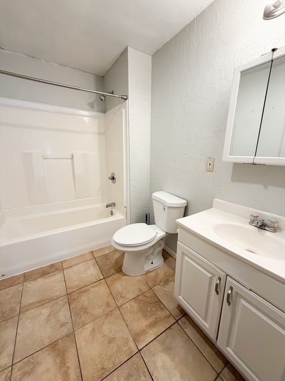 127 Austin Street Worcester, MA 01609 - Photo 11 of 20
